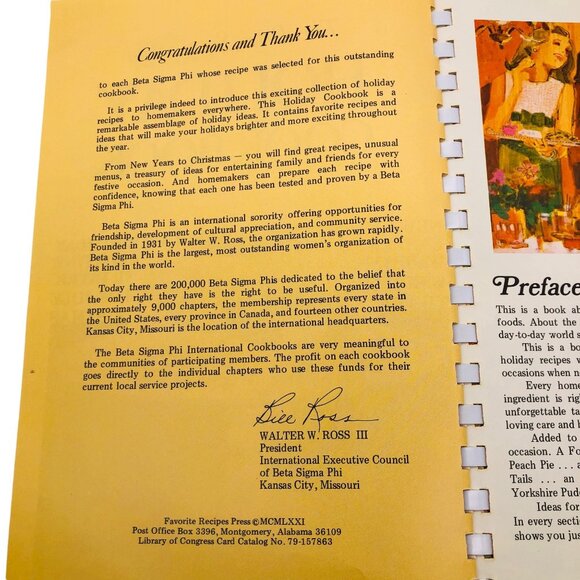 Vtg 70s Holiday Cookbook Beta Sigma Phi International Illustrated Softcover - Picture 7 of 11